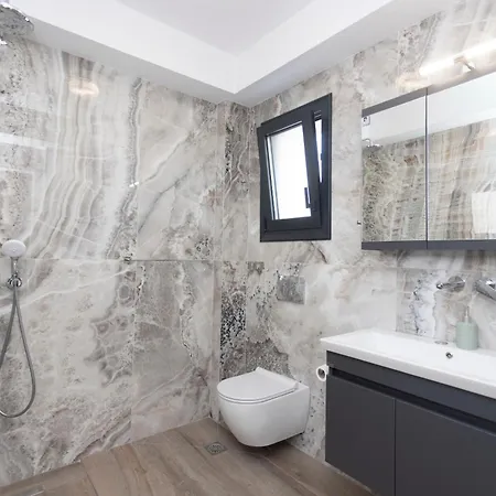 Luxury Riana فيلة بيفكوهوري